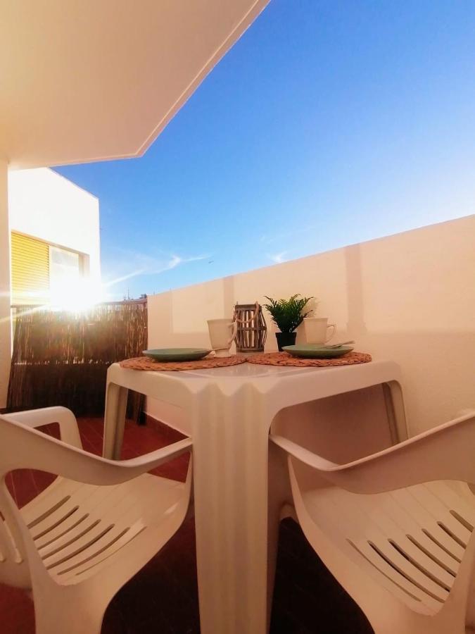 Lovely Apartment 500 M Walk To The Beach Portimão Eksteriør bilde
